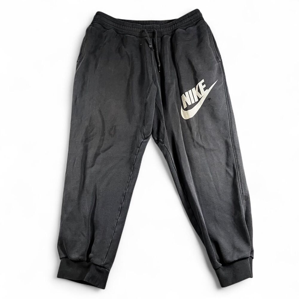 Nike Men's Black and Grey Joggers-tracksuits